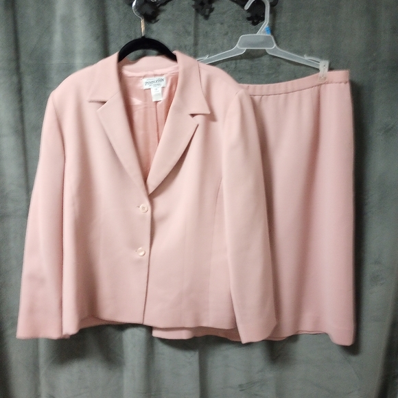 Pendleton Dresses & Skirts - Pendleton Blush Pink Wool Skirt Suit Jacket Size 16 Skirt Size 18